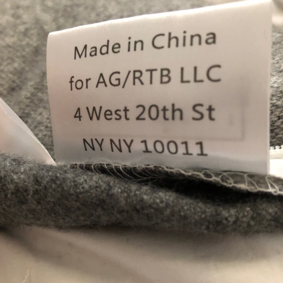 Ann Gish 22" x 18" fringed soft wool suiting accent pillow with insert zip close - Picture 7 of 7